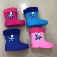  建陽勞保用品銷售公司 主營(yíng) 各種檔次安全帽 雨鞋